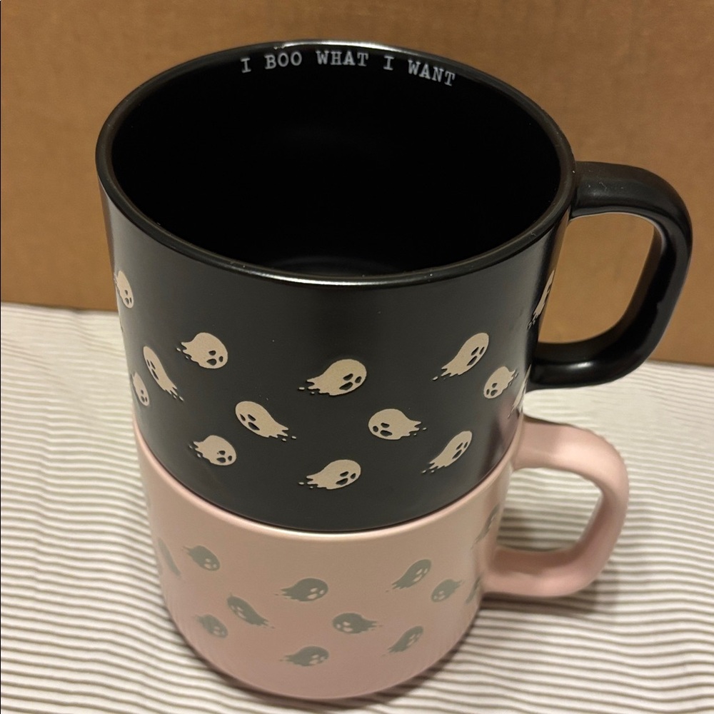 MRKT Market Finds pair of ghost mugs
